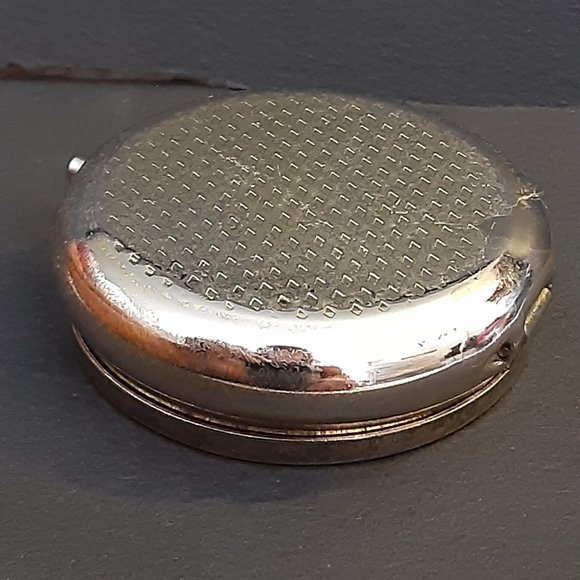 vintage floral motif autumn design 1970's pill box - Picture 5 of 5